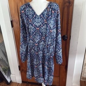 Nicole Miller Blue and White Casual floral Dolman Sleeve